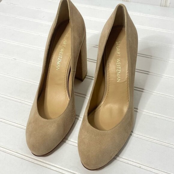 Stuart Weitzman Tan Suede Round Toe Pumps - Picture 3 of 5
